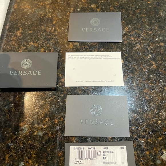 Versace new back pack - Picture 10 of 12